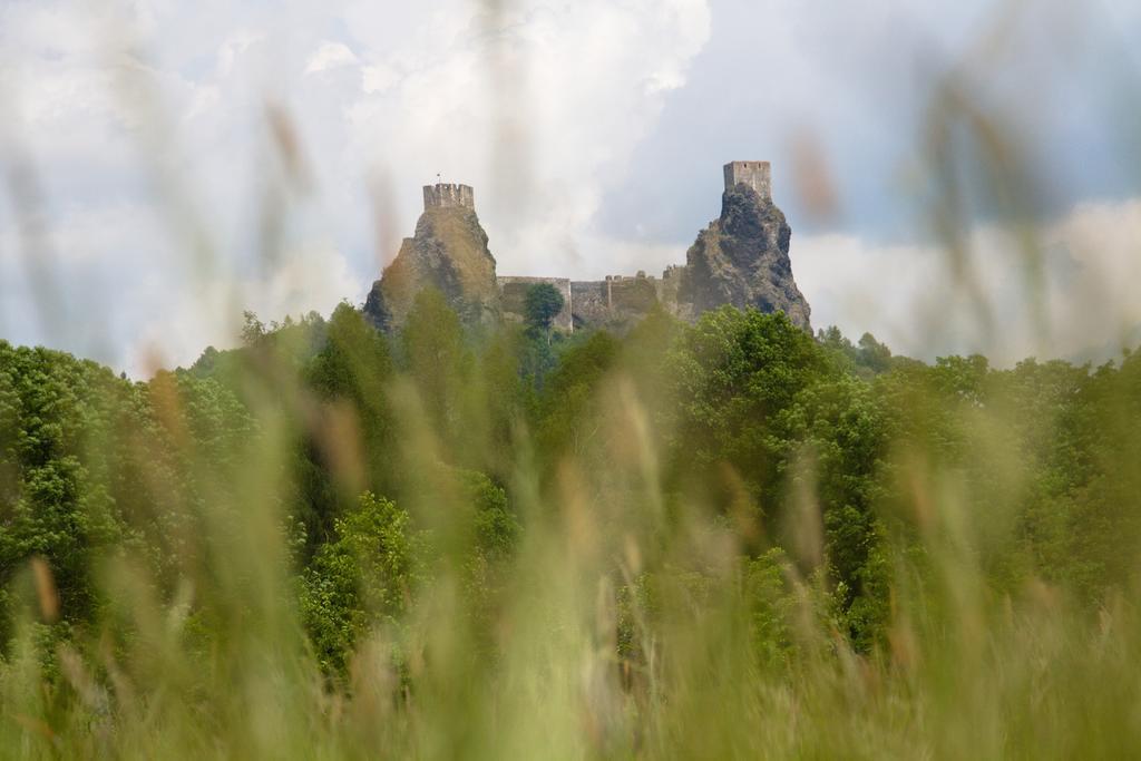 Отель Penzion Recall Troskovice Экстерьер фото