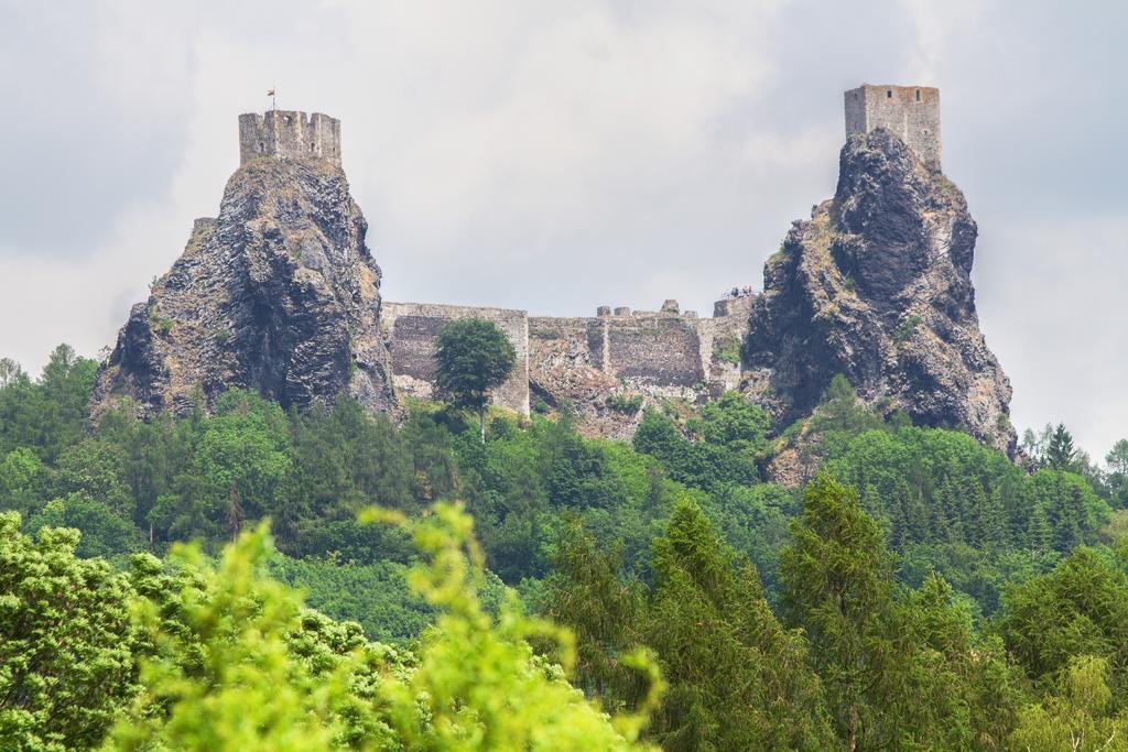 Отель Penzion Recall Troskovice Экстерьер фото